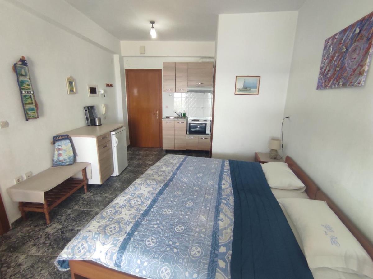 Peristerianos Apartments Неа-Скиони Экстерьер фото